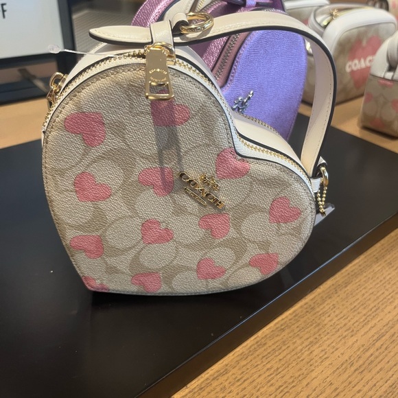💕New Coach Heart Crossbody CP021 Signature Canvas Pink Print - Picture 7 of 8